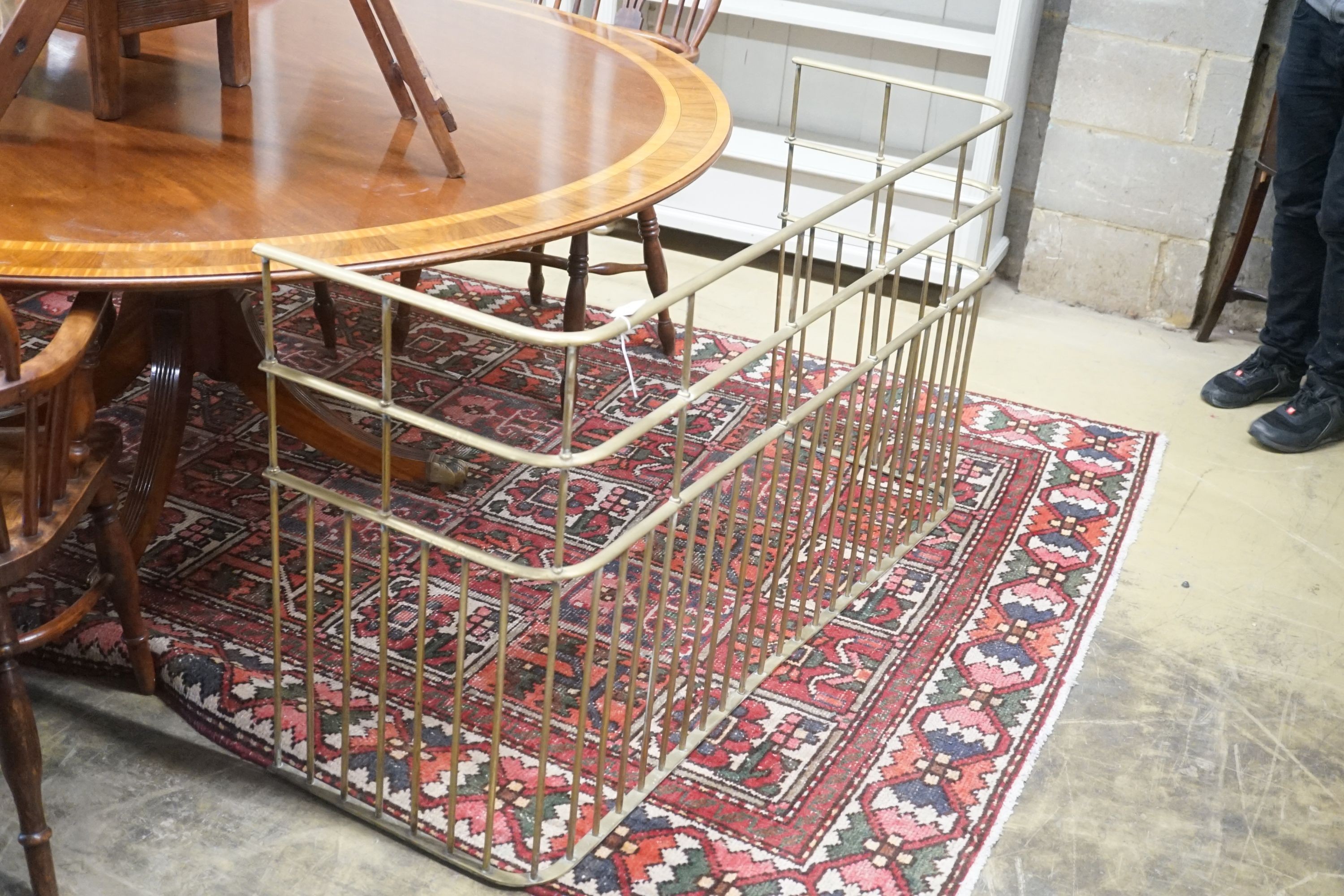 A Victorian brass fire guard, width 140cm depth 44cm height 77cm